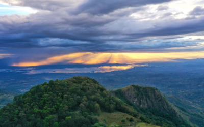 LA MONTAÑONA: HISTORIA, NATURALEZA Y BIODIVERSIDAD EN LAS MONTAÑAS DE CHALATENANGO